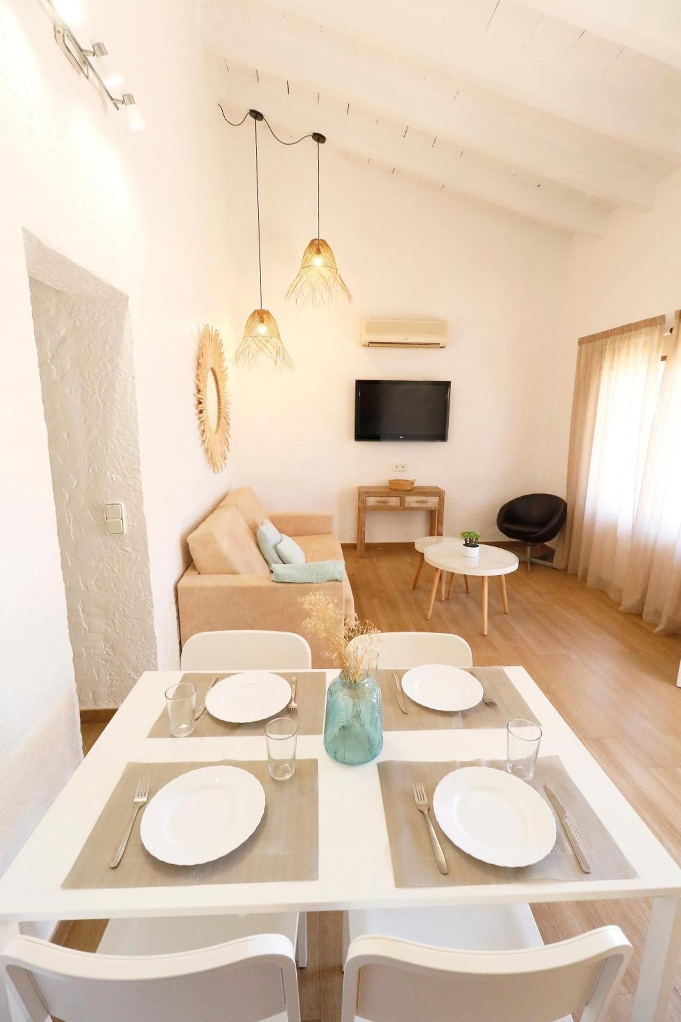 Naika Studios & Apartments Palmanova Exteriör bild