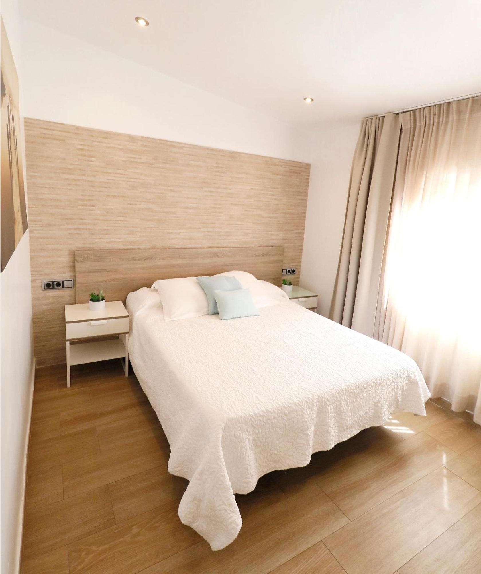 Naika Studios & Apartments Palmanova Exteriör bild